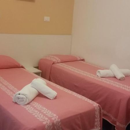 Hotel Manolita Rimini Ngoại thất bức ảnh