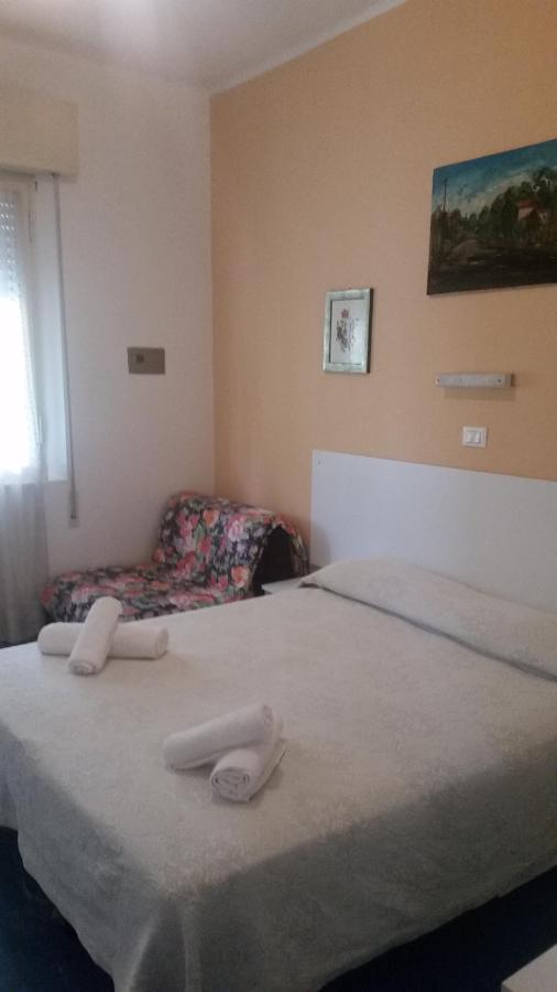 Hotel Manolita Rimini Ngoại thất bức ảnh