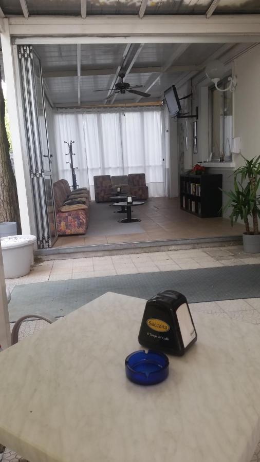 Hotel Manolita Rimini Ngoại thất bức ảnh