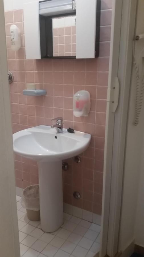 Hotel Manolita Rimini Ngoại thất bức ảnh