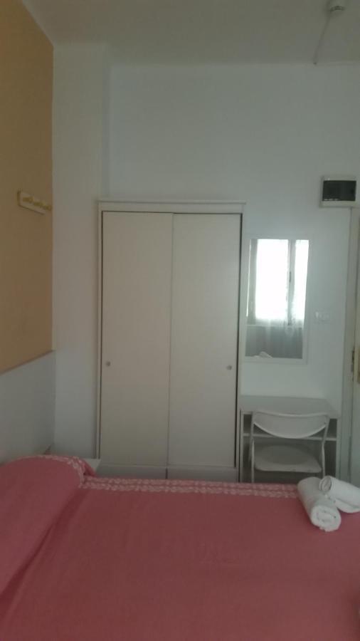 Hotel Manolita Rimini Ngoại thất bức ảnh