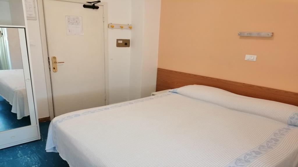 Hotel Manolita Rimini Ngoại thất bức ảnh