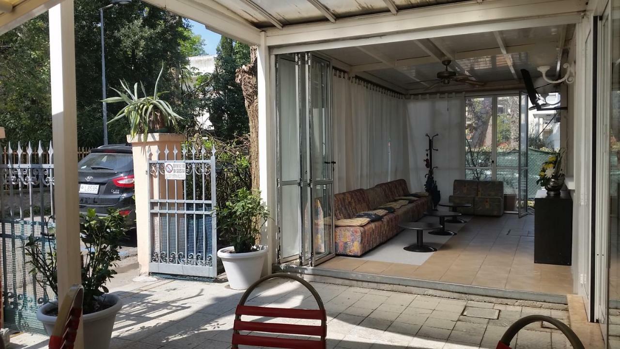 Hotel Manolita Rimini Ngoại thất bức ảnh