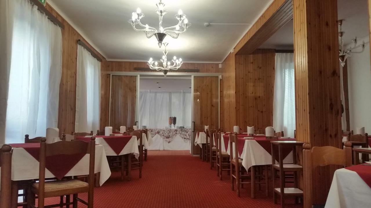 Hotel Manolita Rimini Ngoại thất bức ảnh