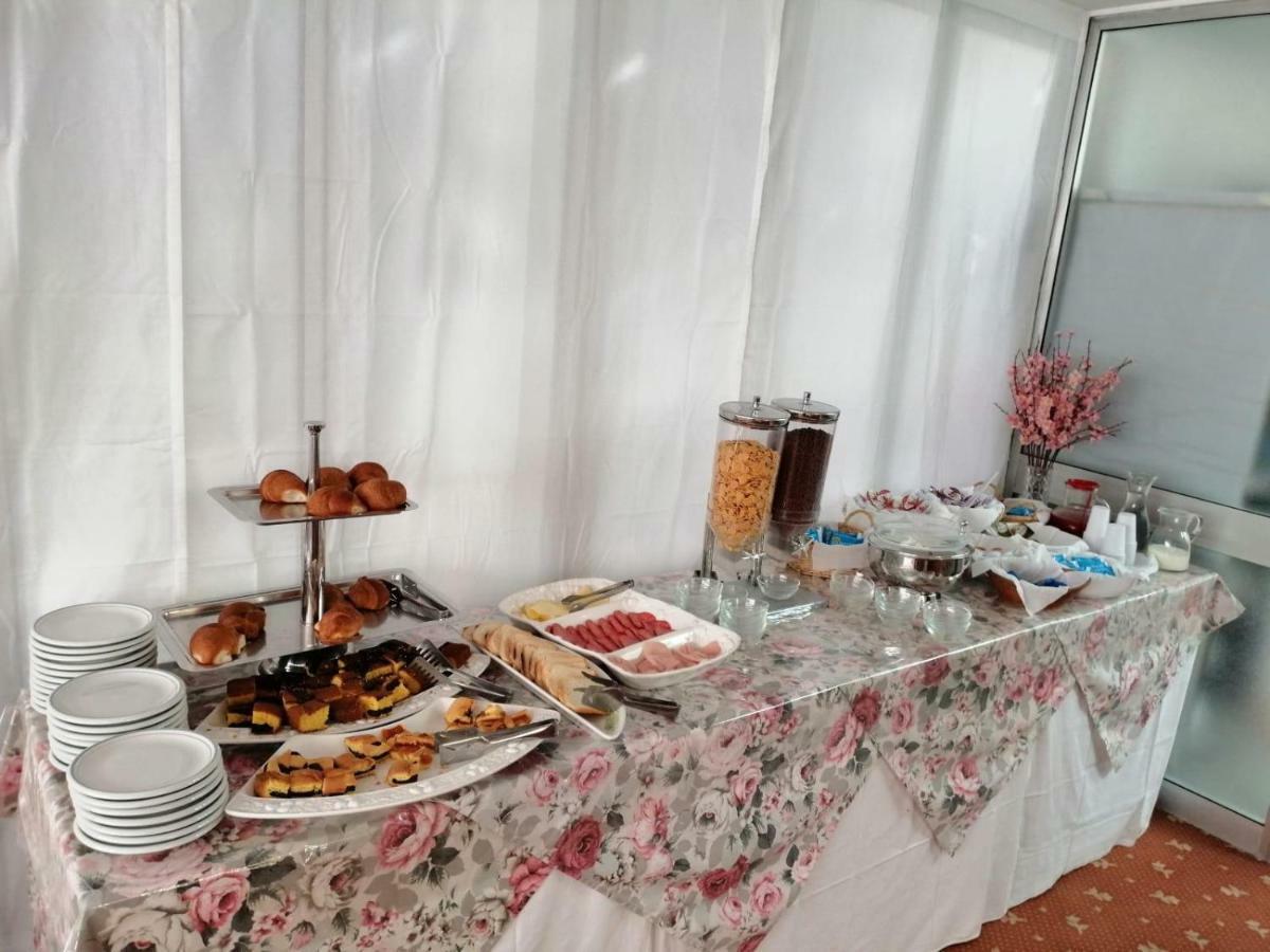 Hotel Manolita Rimini Ngoại thất bức ảnh