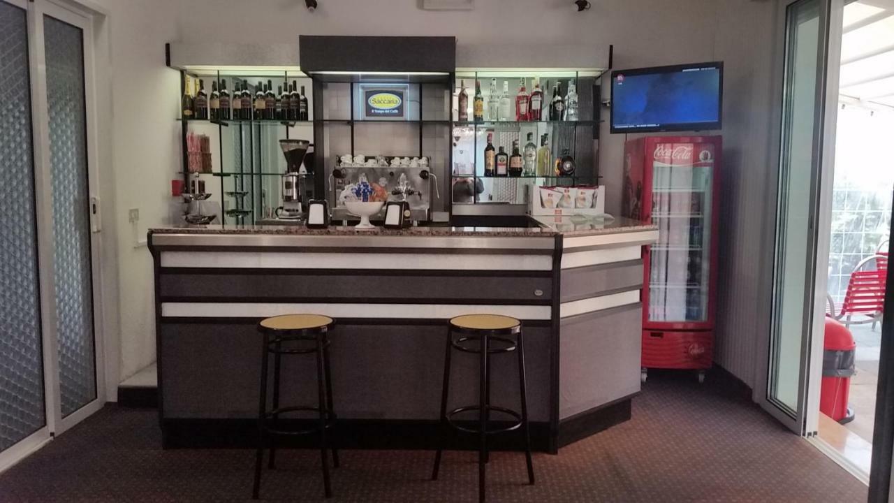 Hotel Manolita Rimini Ngoại thất bức ảnh