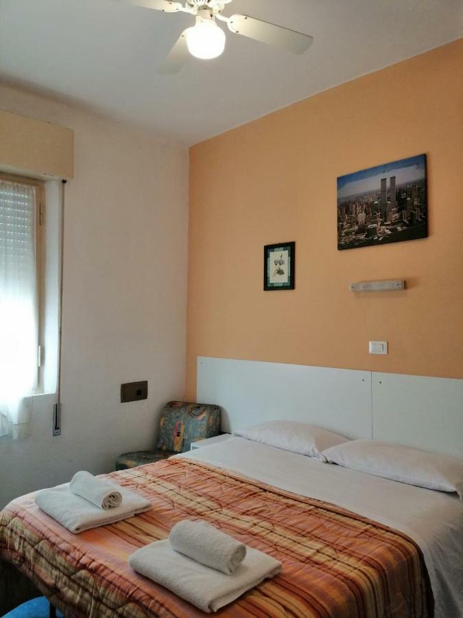 Hotel Manolita Rimini Ngoại thất bức ảnh